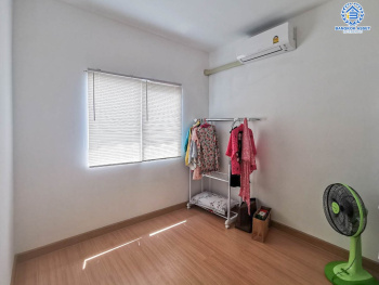 *****ทาวน์เฮ้าส์มือสองย่านนนทบุรี ม.คาซ่าซิตี้ ราชพฤกษ์-พระราม5 เนื้อที่ 18.5 ตร.ว. ฟังก์ชัน 3 ห้องนอน 2 ห้องน้ำ 2 ที่จอดรถ บนทำเลเยี่ยม เชื่อมต่อถนนหลายเส้นทาง ใกล้เซ็นทรัลเวสต์เกต และรถไฟฟ้าสายสีม่วง "สถานีบางพลู" จองด่วน!